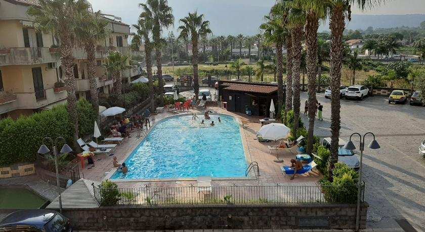 Casa, Mare-Etna-Taormina