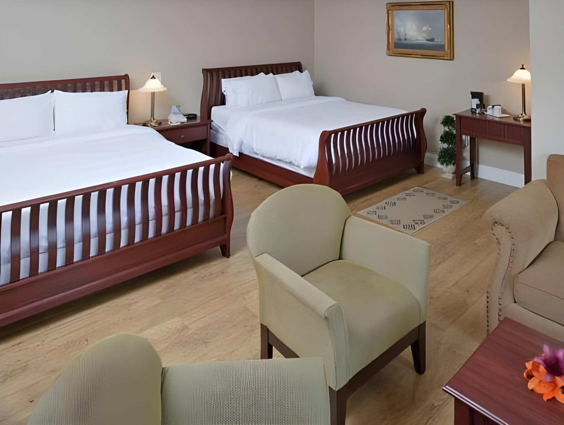 Lunenburg Arms Hotel