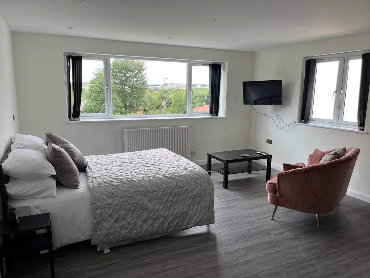 Studio apartment in Harefield