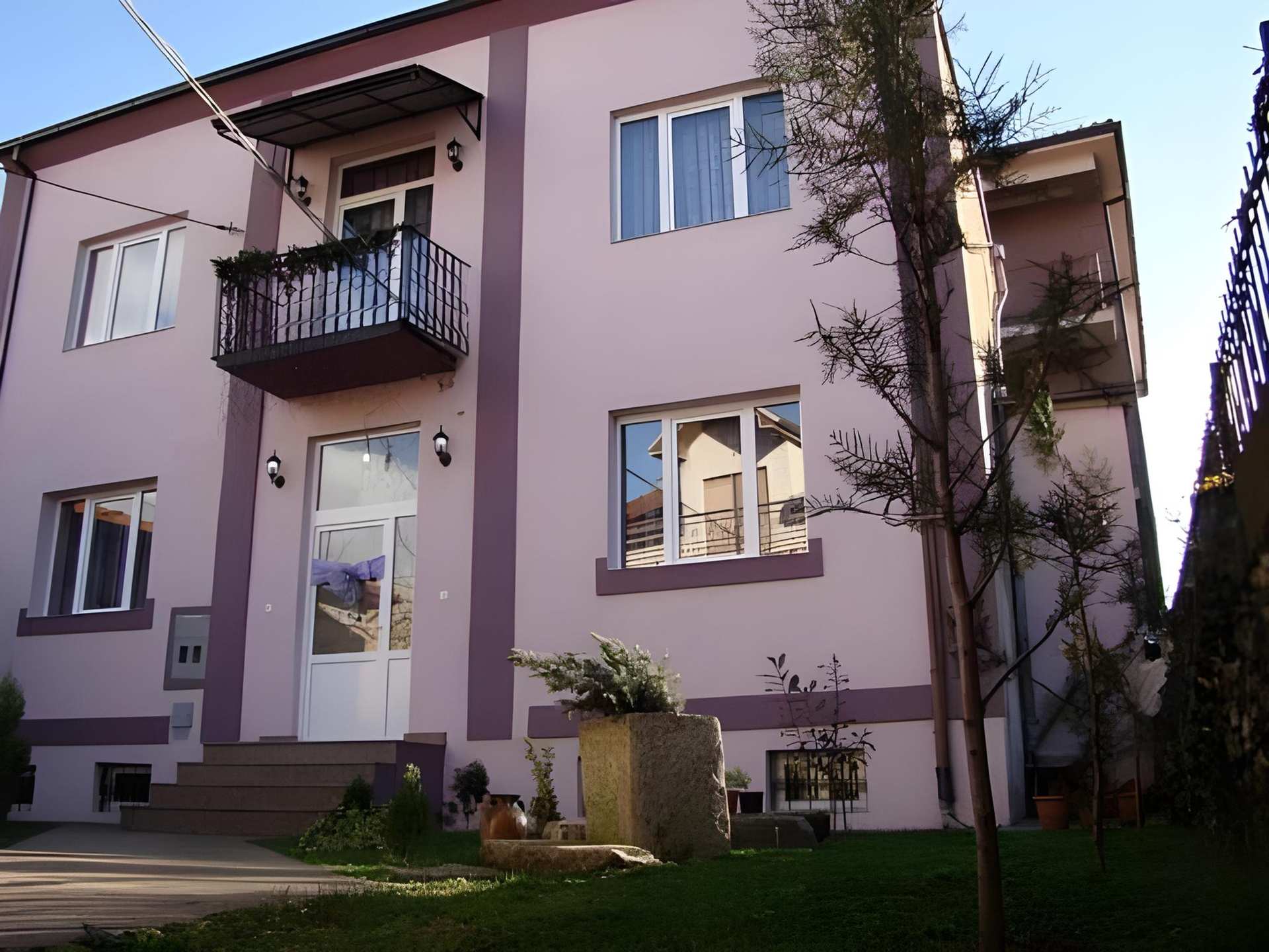 Guest House Via