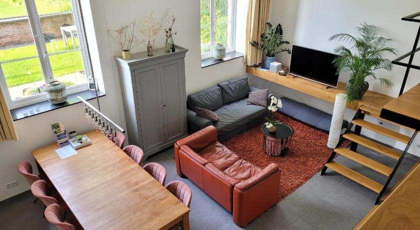 Mille Fleurs Apartments