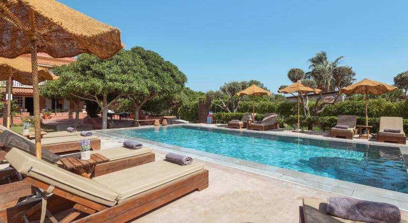 Filoxenia Luxury Studios & Apartments