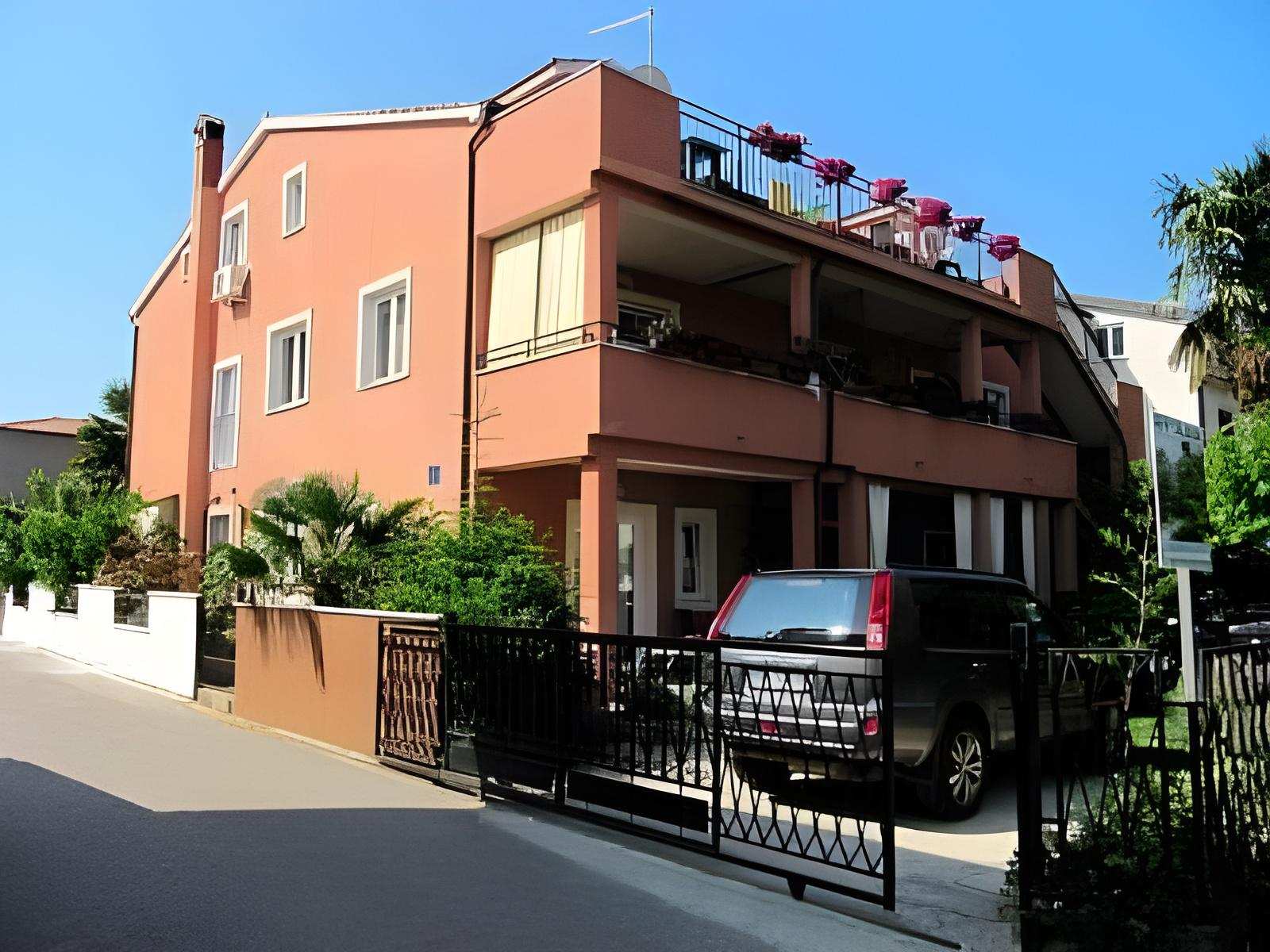 Apartments Tajana