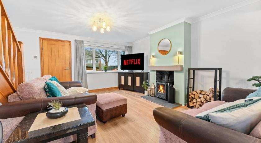 Private Hot Tub & Sauna, Parking, Netflix, Long Stay Savings, Contractor Dream