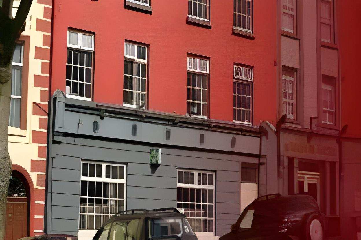 The Gateway Hotel