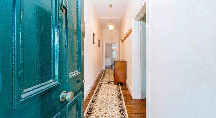 Azile 1875 Heritage Victorian Duplex