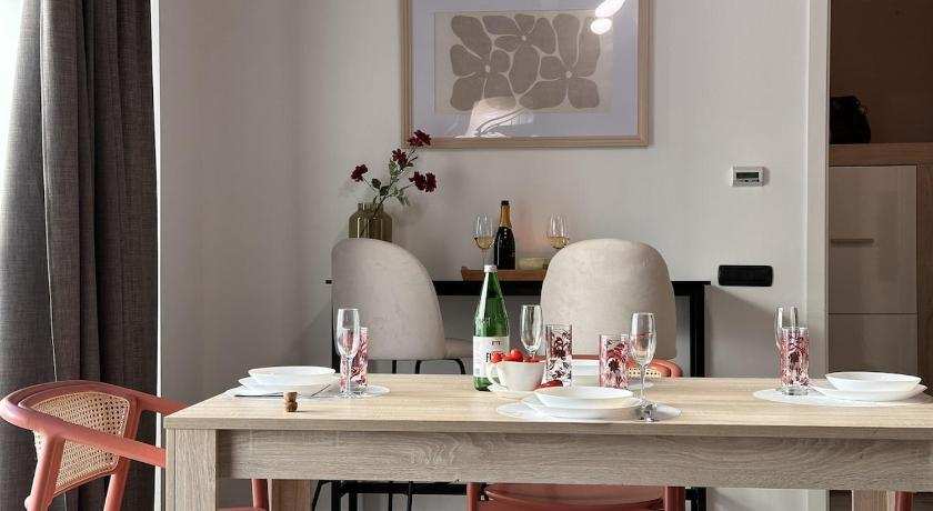 The Hangar Loft - Leonoardo, Center & Parking