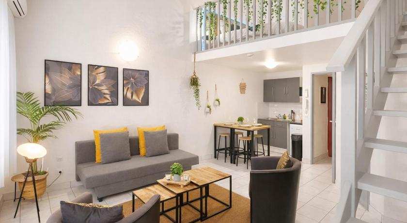 L'ESCALE : Duplex 4 pers. ASTERIX, AEROPORT ROISSY CDG, PARIS