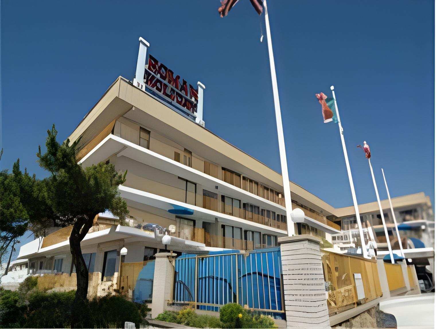 Roman Holiday Resort