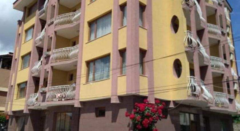 Family Hotel Denica