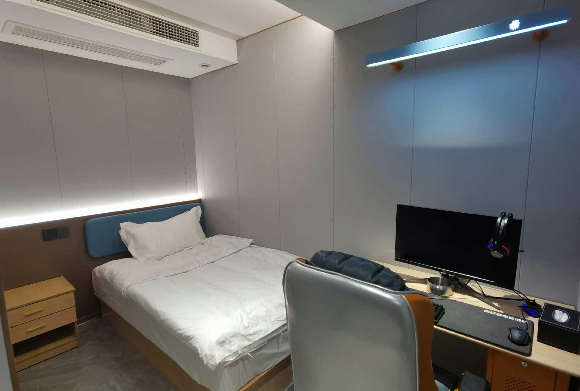 Sunflower Esports Hotel (Wulipai Subway Station Branch)