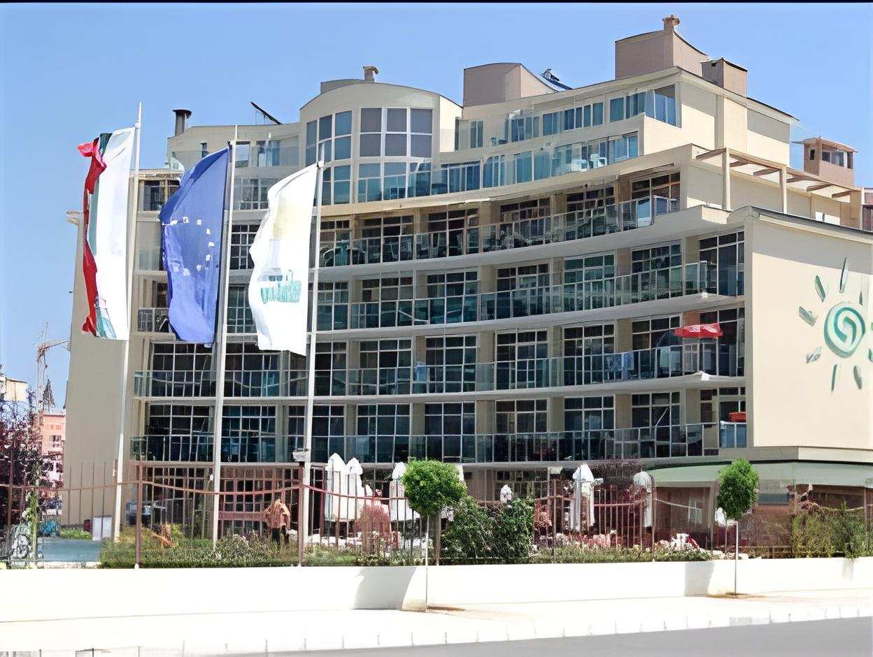 Julia Family Apartments