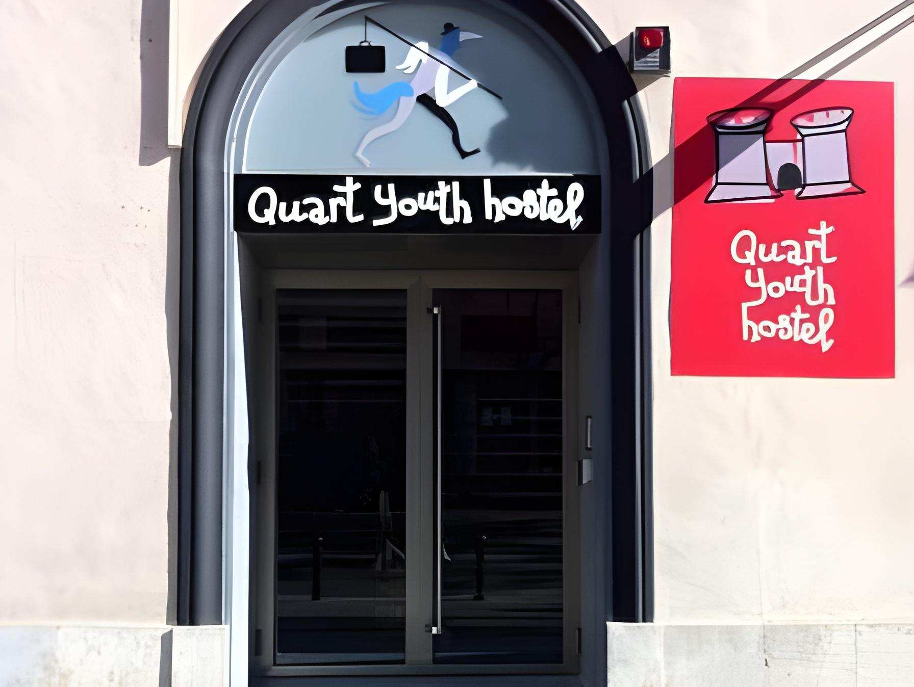 Quart Youth Hostel & Apartments