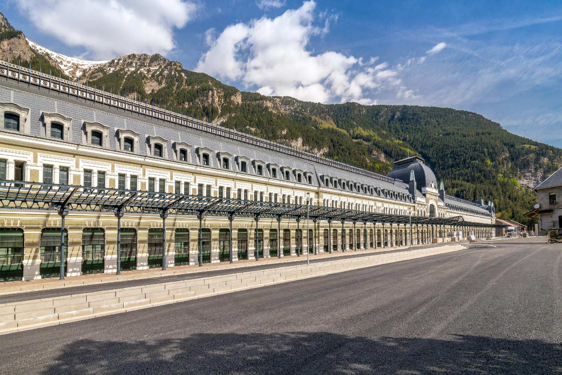 Canfranc Estación , a Royal Hideaway Hotel