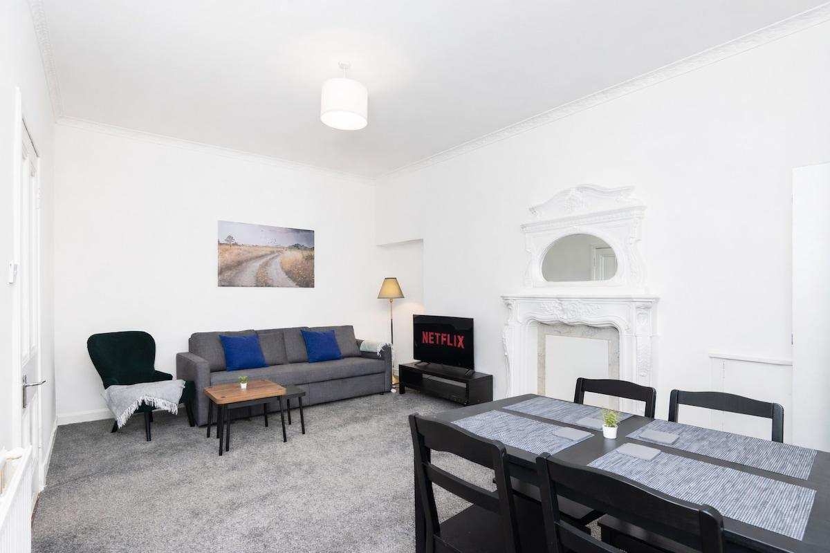 The Carradale Vacant nests Spacious apartment