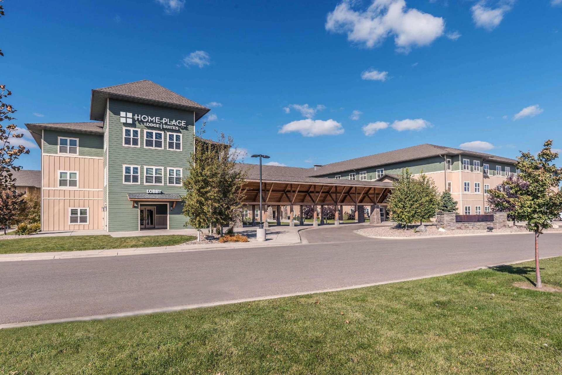 HOME PLACE LODGE AND SUITES