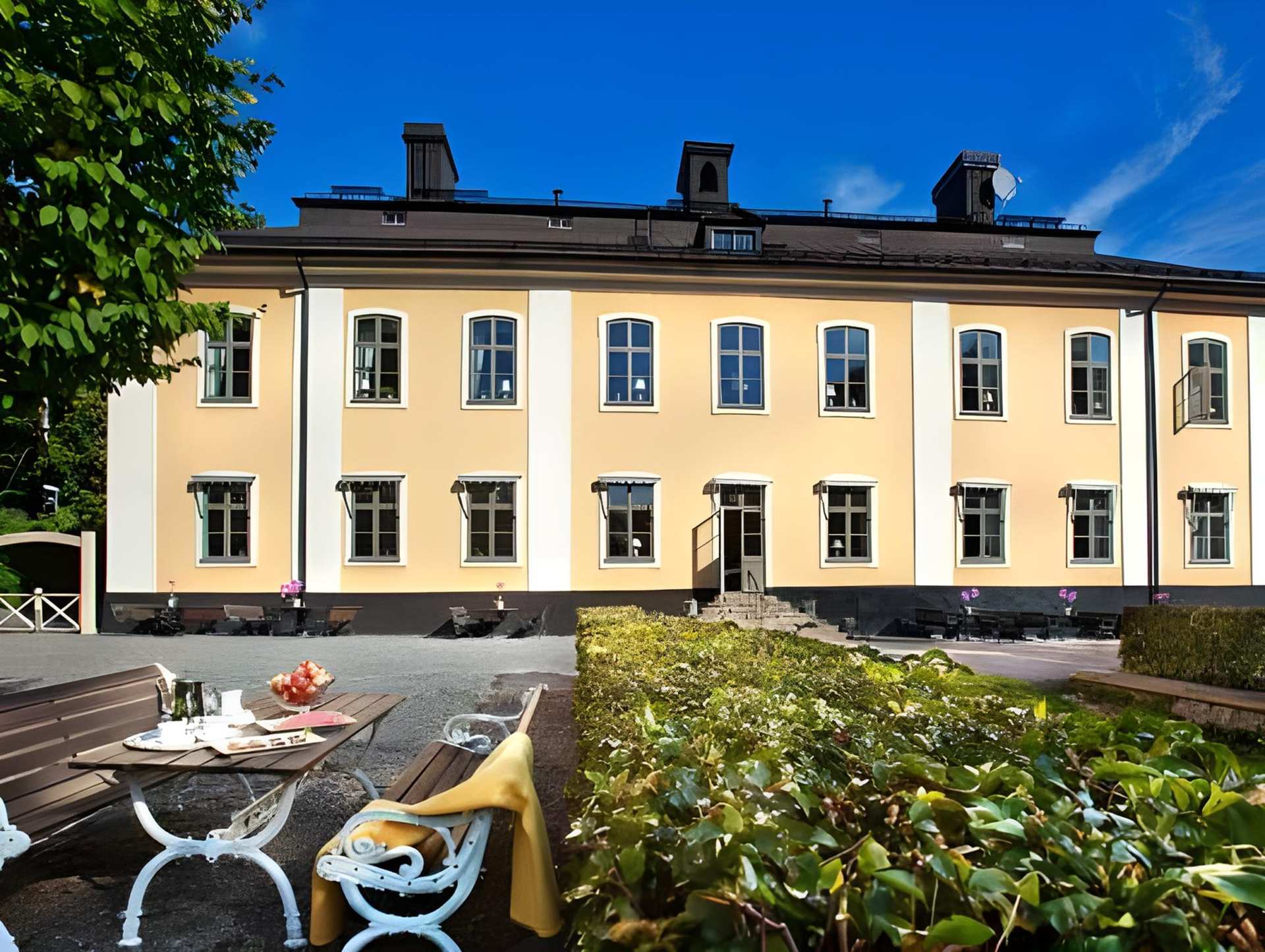 Åkeshofs Slott