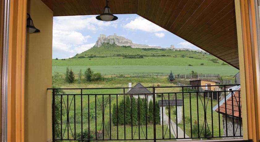 Pension Chalupka ll with a panoramic view of Spiš Castle