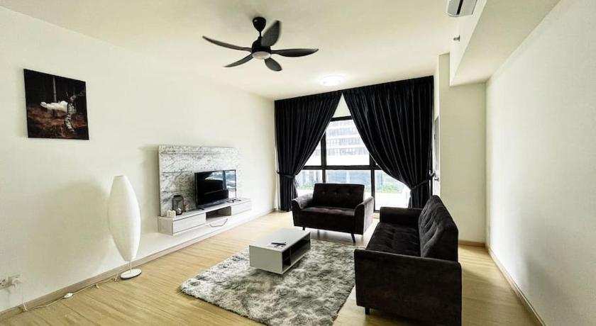 Cozy & Comfy Home Dsara Sentral Opposite MRT