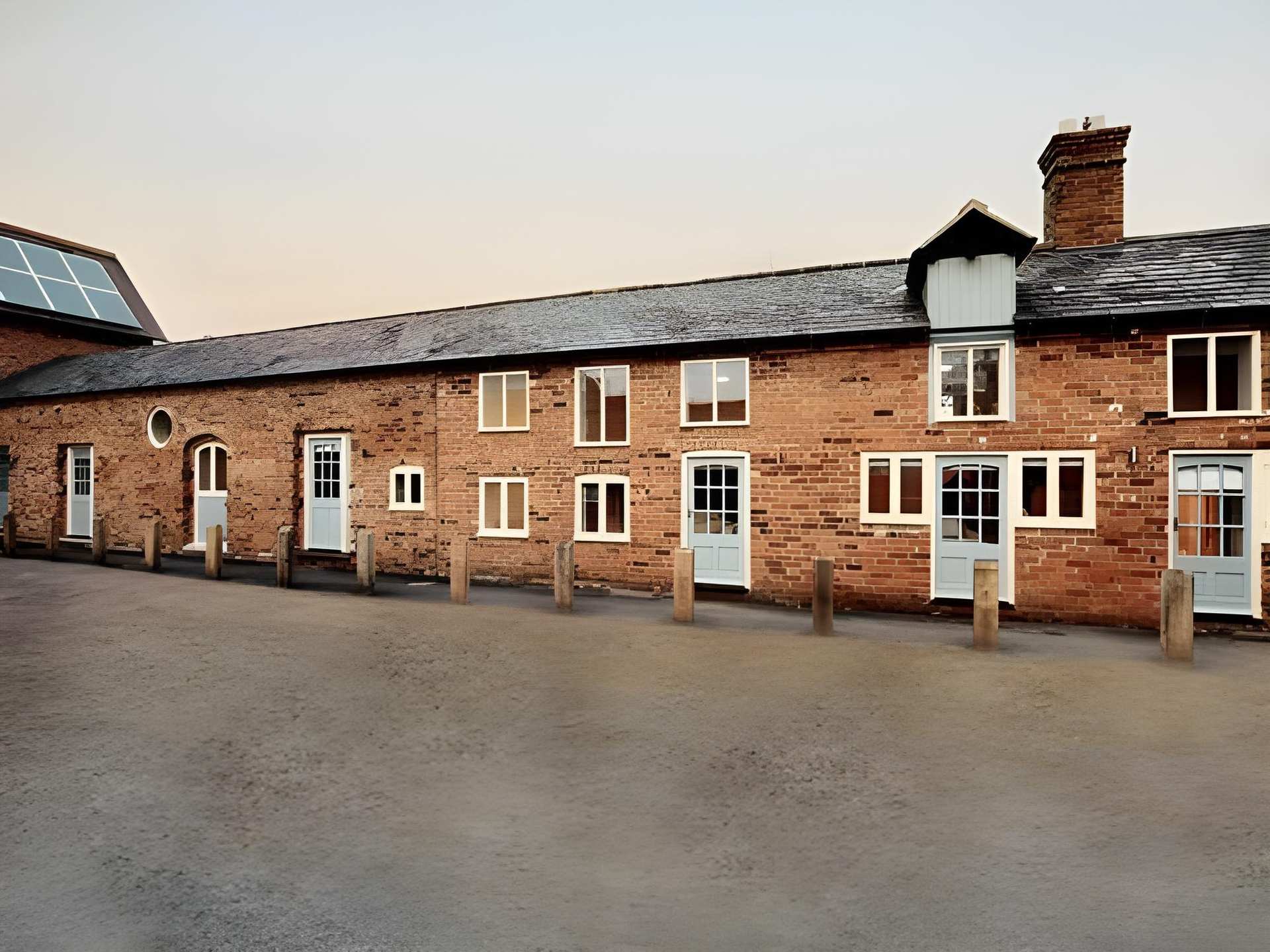 THE COACHING BARNS