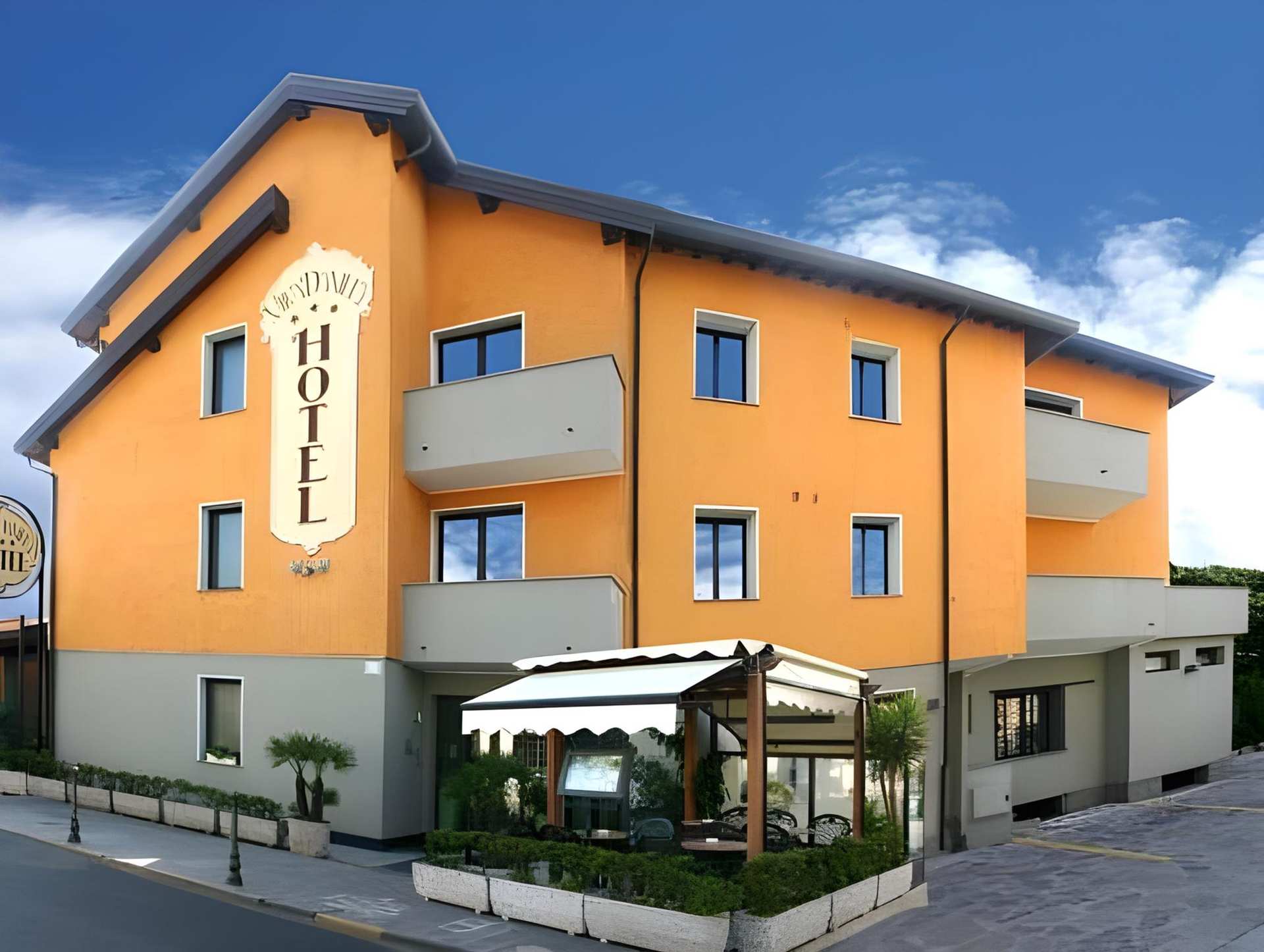 New Automatic Villa Daniela