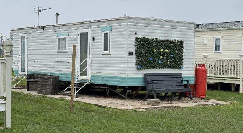 Ingoldmells -Caravan- Sleeps 6 - Seaside - Parking