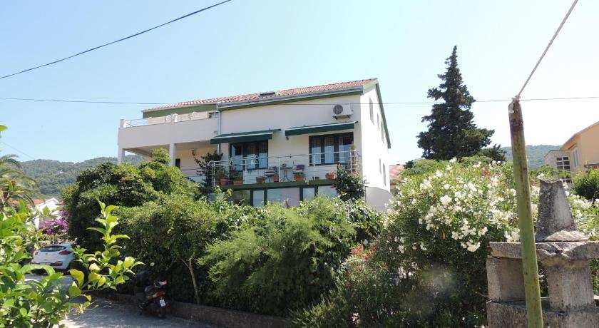Apartments Suljic - Cash Only Property