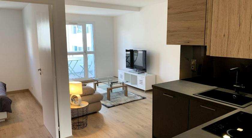 Très bel appartement T2 de standing entièrement meublé à 5 min à pied du centre.