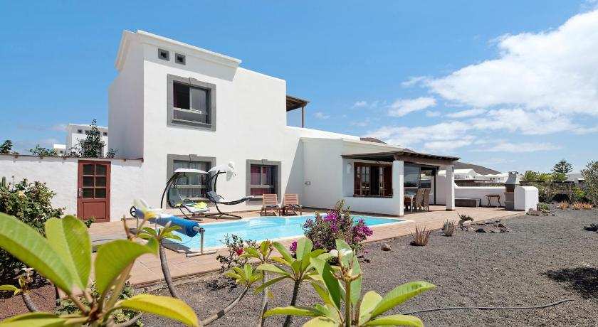 Villa \"Montaña Roja\" avec piscine privée, terrasses et Wi-Fi