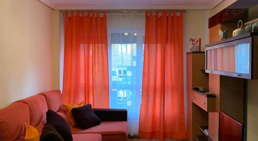 APARTAMENTO MOTA-2 HUCA-LOS PRADOS; PARKING Y WIFI GRATIS