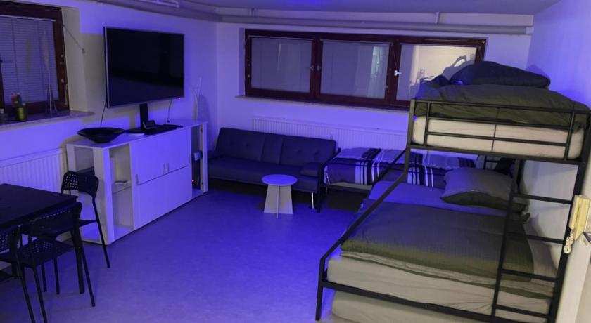 Modern Urban Studio Apartment S-Bahn 27QM for 6 persons Mercedes-Benz