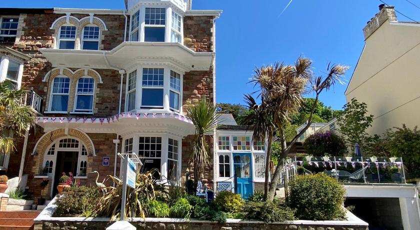 Channel Vista Guest House