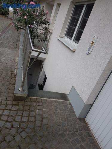 Wohnen im Souterrain einer Villa