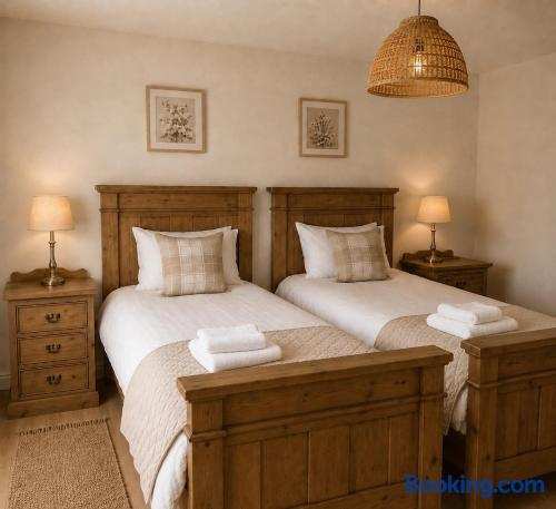 Ballyhist Cottage, superb 2 bedroom Farm Cottage