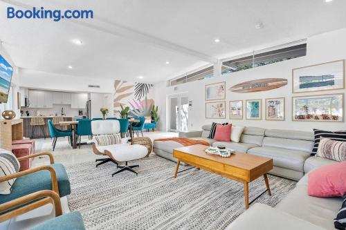 5br Villa With Heated Pool, Firepit And 10mins To Beach