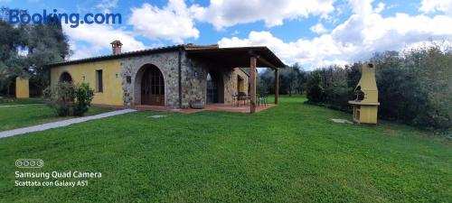 Villa Lorenzo con wi-fi, aria condizionata, posto auto