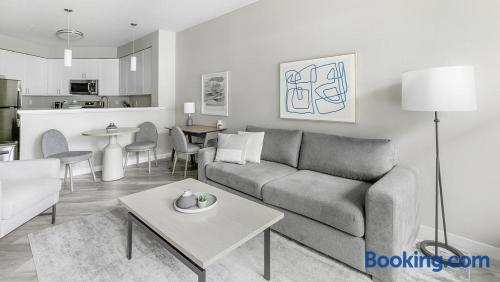 Landing - Modern Apartment with Amazing Amenities (ID8251X83)