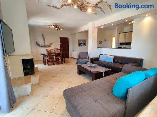 Quiet luxury apartment near city center and port