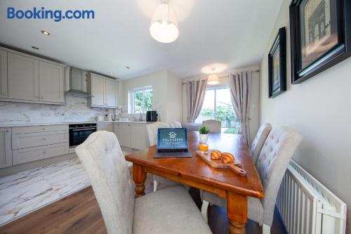 Modern 3-bed house near Dublin Airport - Great for families