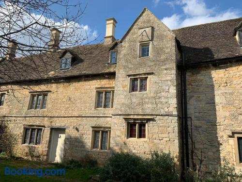 6 Bedroom Farm House with 12 Beds in Weldon