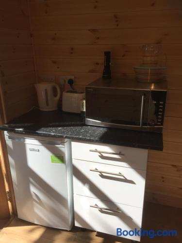 Romantic Getaway Luxury Wooden Cabin With Private Hot Tub and BBQ