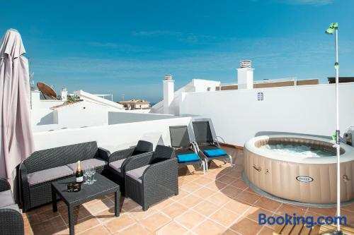 Ferienwohnung \"Casa Chana\" mit Terrasse, Gemeinschaftspool und Jacuzzi