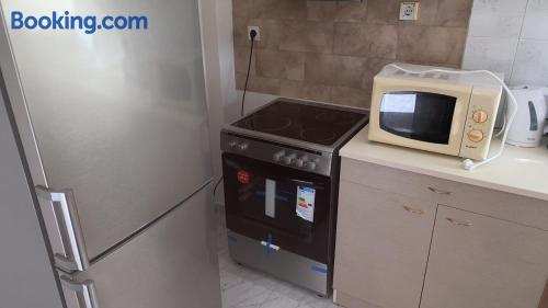 WildCalypso-2- Bedrooms Fully Equipped with Private Parking