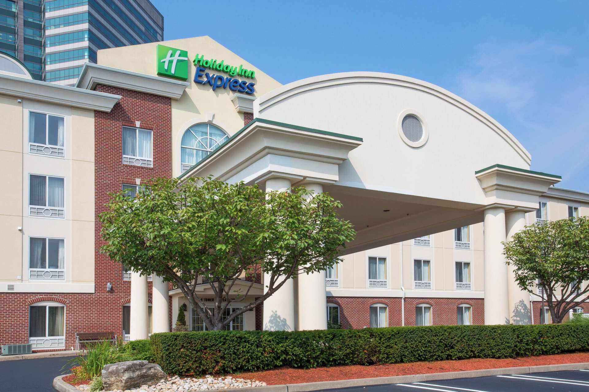 Holiday Inn Express Tower Center New Brunswick by IHG