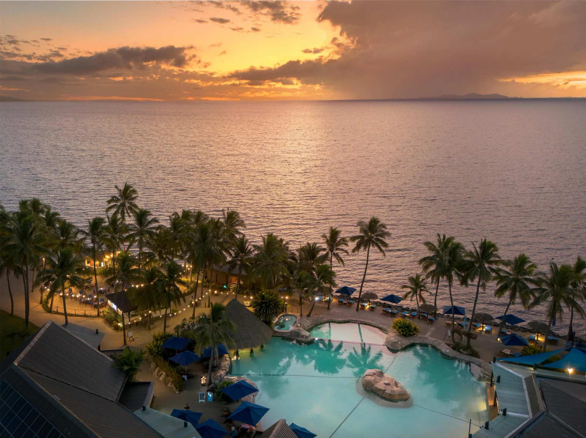 DoubleTree Resort by Hilton Hotel Fiji - Sonaisali Island