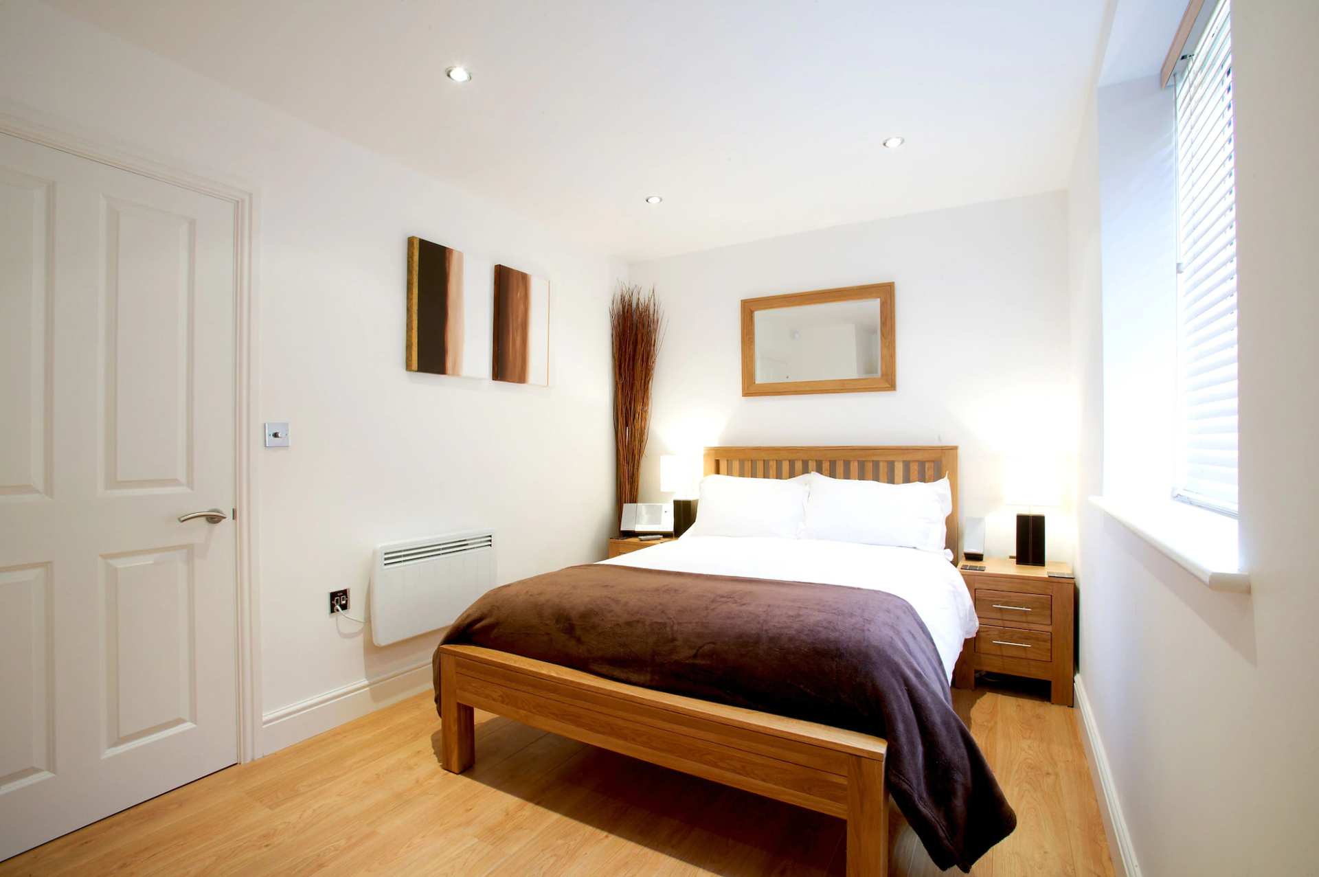 The Old Library - Newbury Town Centre - Within easy reach of Train Station and Racecourse