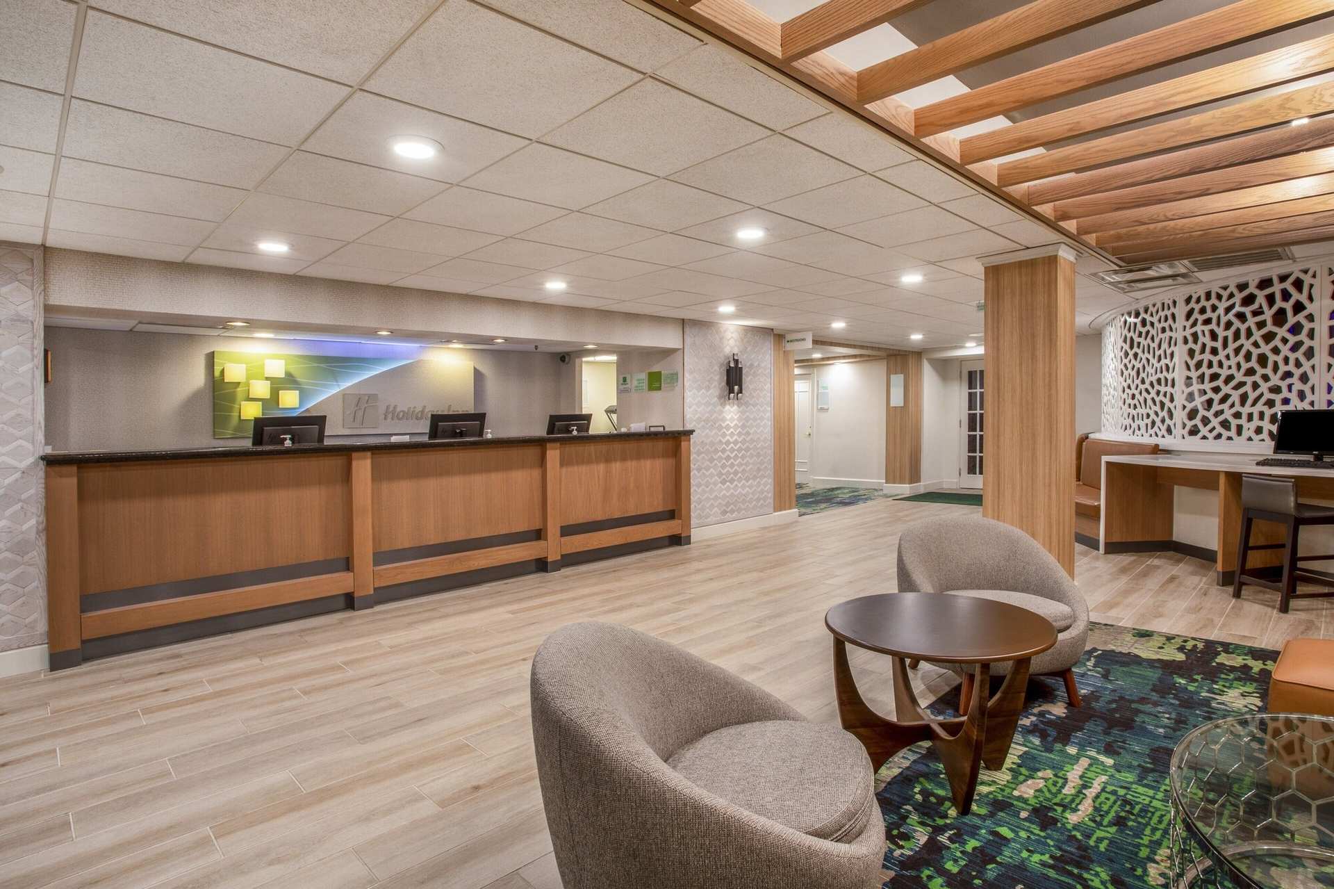 Holiday Inn & Suites Parsippany Fairfield by IHG