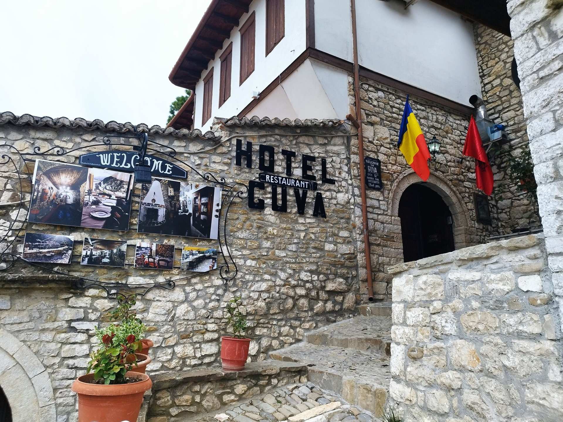 Guva Mangalem Boutique Hotel & Restaurant -Berat Old Town View