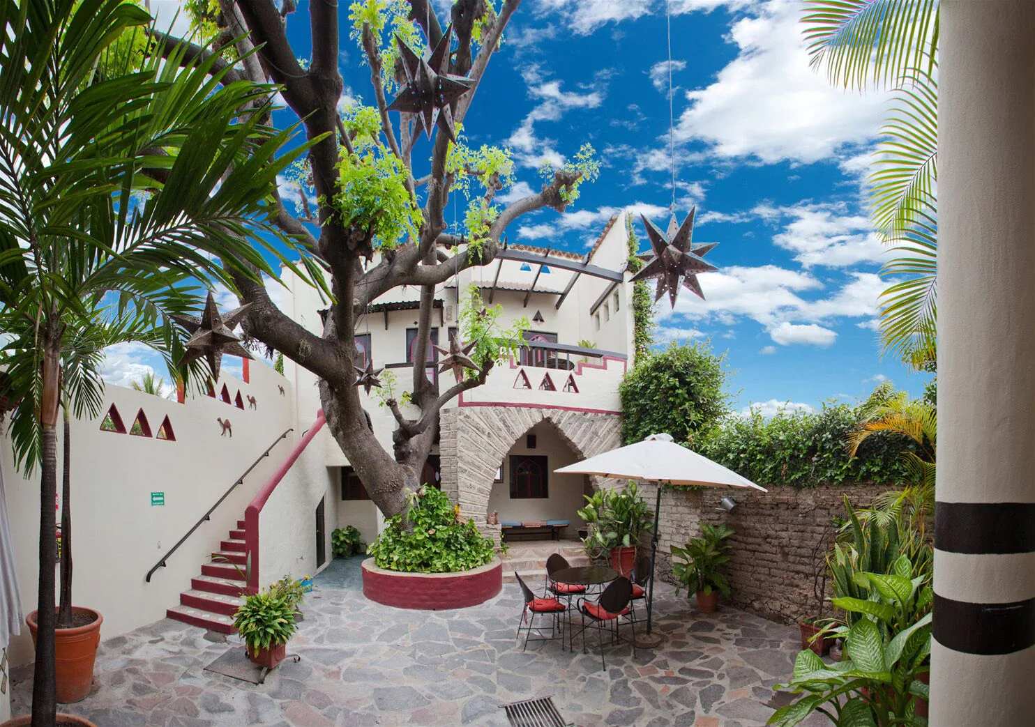 Hotel Casa Blanca