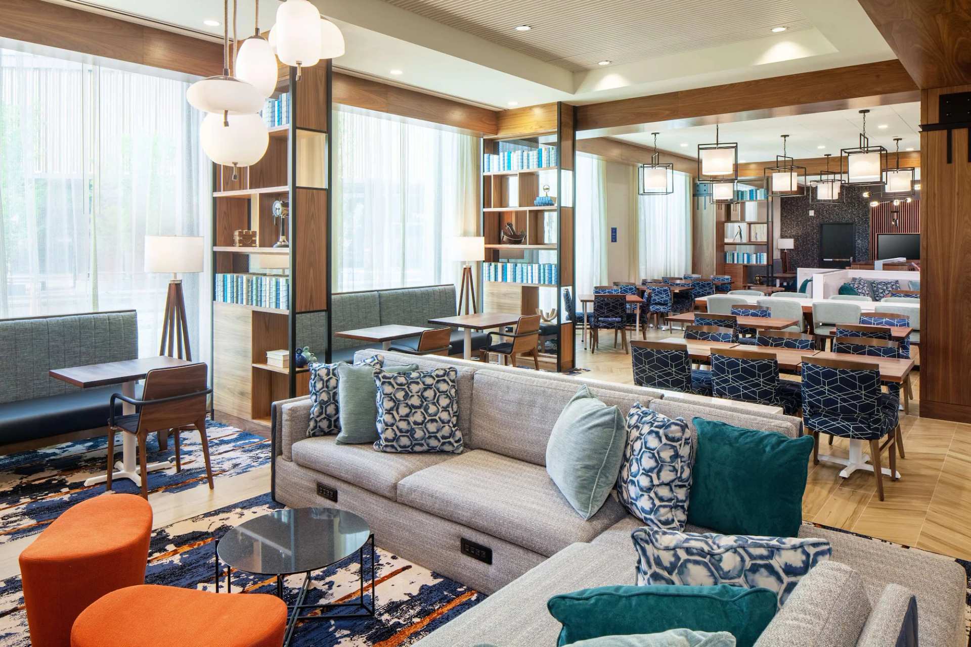 Hampton by Hilton at the Boston Seaport District